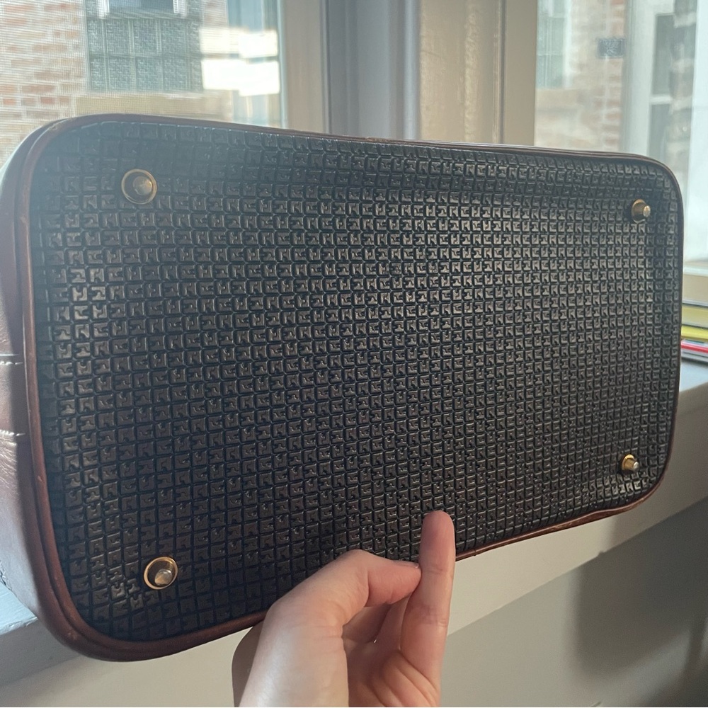 Vintage 1980s Ted Lapidus Designer Leather Embossed Travel Vanity Case - Picture 4 of 9